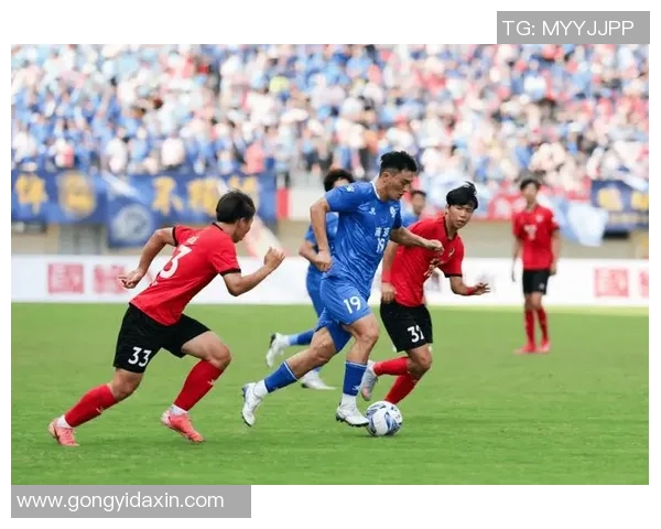 广东足球球星崛起之路:从草根到顶级联赛的辉煌历程 广东足球球星崛起之路:从草根到顶级联赛的辉煌历程